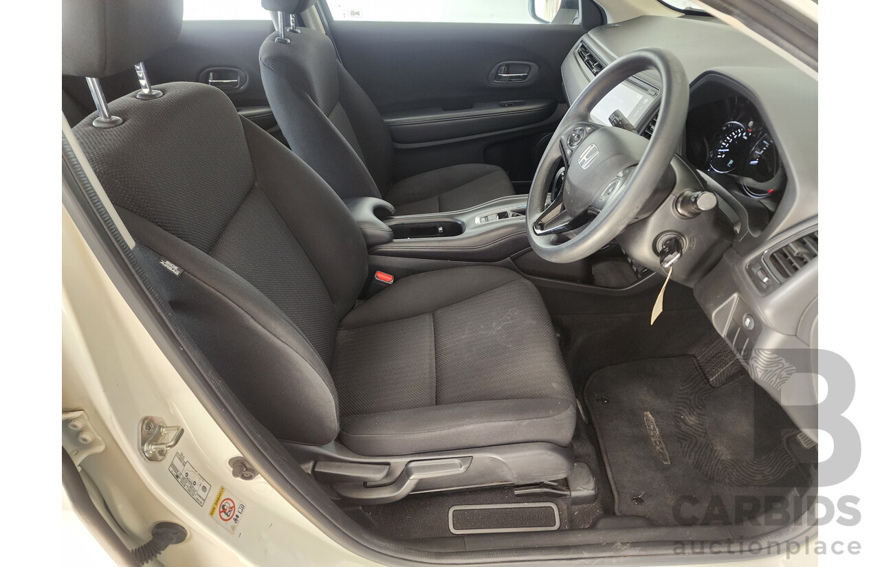 5/2015 Honda Hr-V VTi  4d Wagon White 1.8L