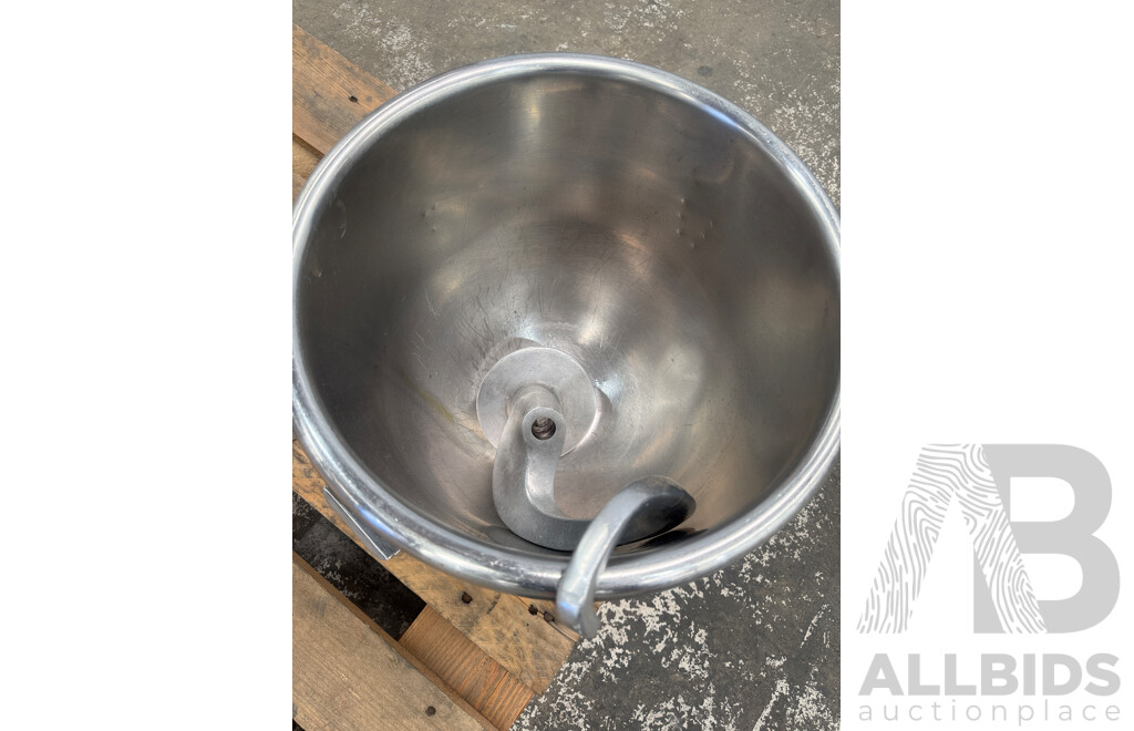 Buffalo CD606-A is a Heavy-duty, Commercial 20-litre Planetary Mixer