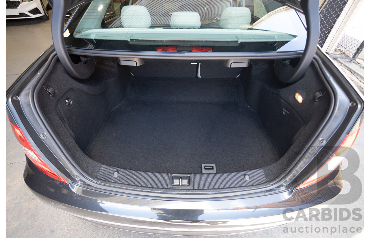 11/2011 Mercedes-Benz C250 CDI Avantguard W204 MY11 4D Sedan Magnetite Black 2.1L