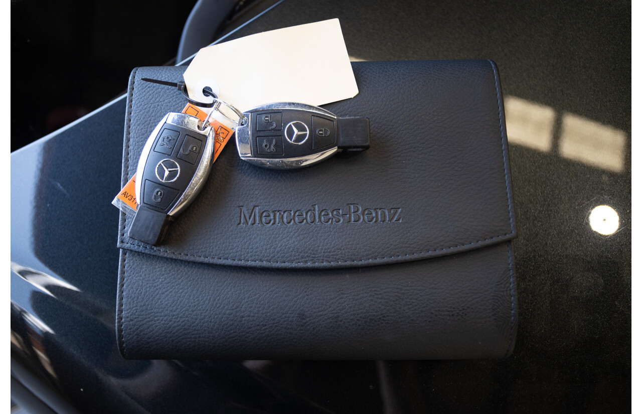 11/2011 Mercedes-Benz C250 CDI Avantguard W204 MY11 4D Sedan Magnetite Black 2.1L