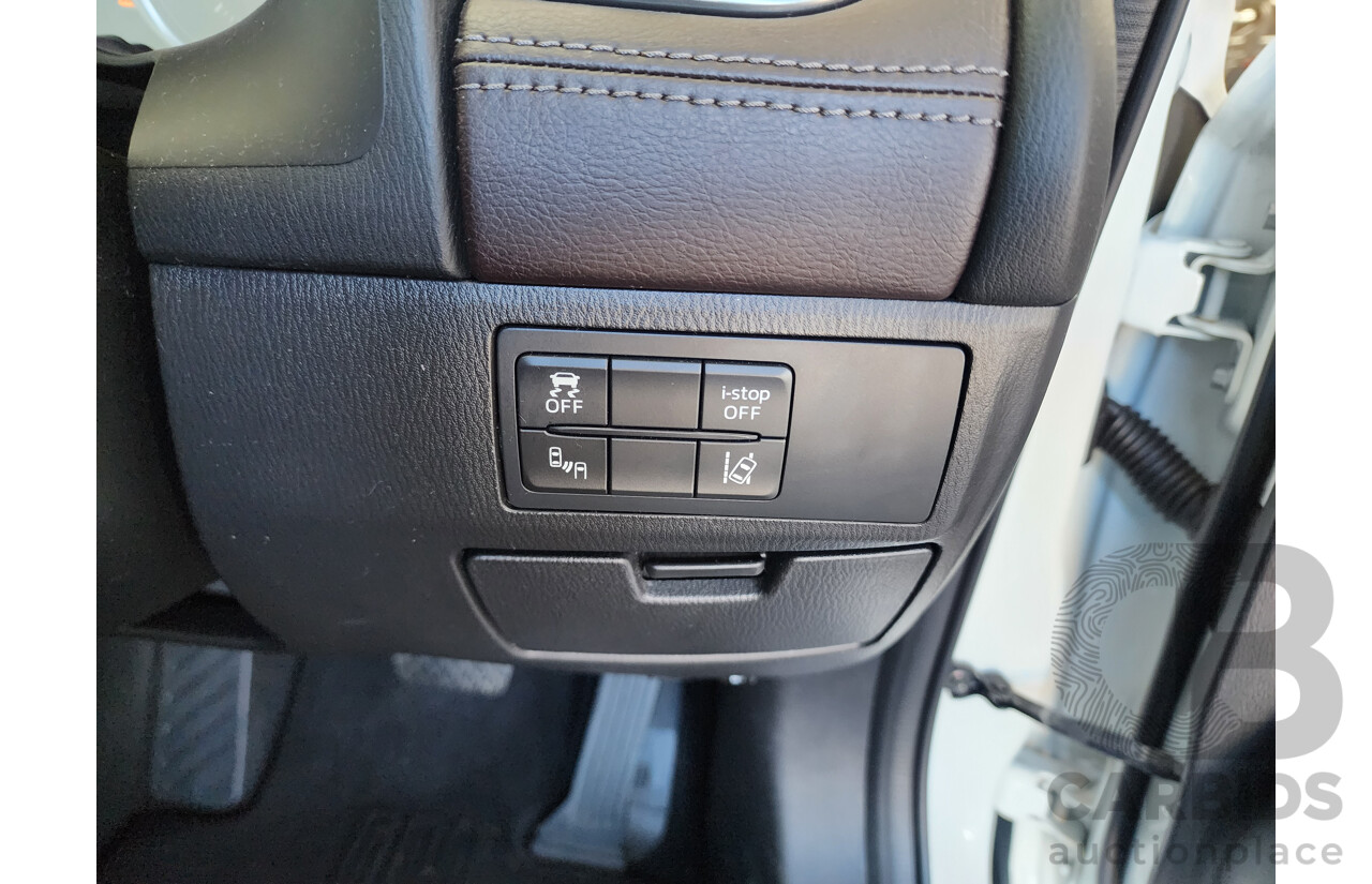 12/2014 Mazda Mazda6 Atenza 6C 4d Sedan White 2.2L