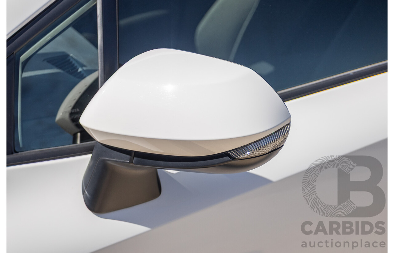 11/2024 Toyota Corolla Ascent Sport Hybrid ZWE219R 5D Hatchback Glacier White 1.8L - 70kw Hybrid