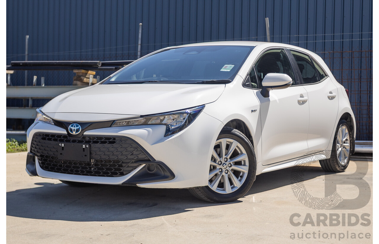 11/2024 Toyota Corolla Ascent Sport Hybrid ZWE219R 5D Hatchback Glacier White 1.8L - 70kw Hybrid