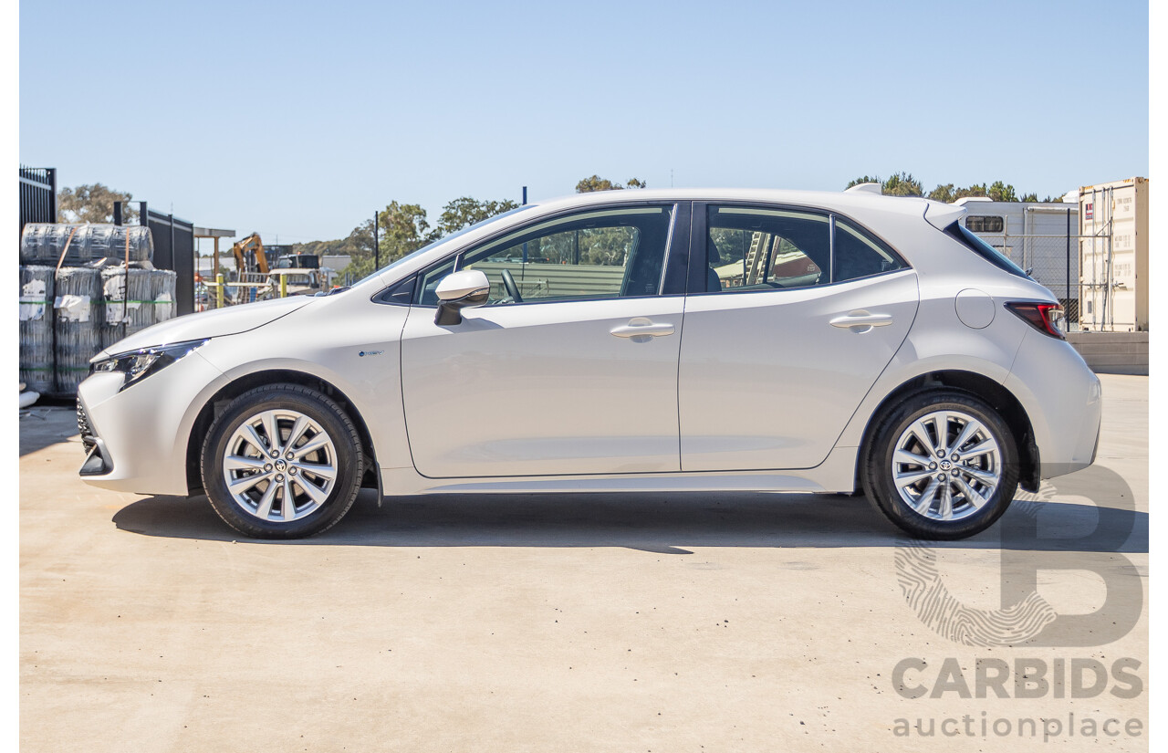 11/2024 Toyota Corolla Ascent Sport Hybrid ZWE219R 5D Hatchback Glacier White 1.8L - 70kw Hybrid