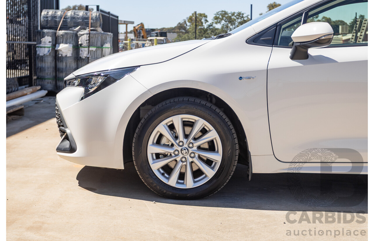 11/2024 Toyota Corolla Ascent Sport Hybrid ZWE219R 5D Hatchback Glacier White 1.8L - 70kw Hybrid