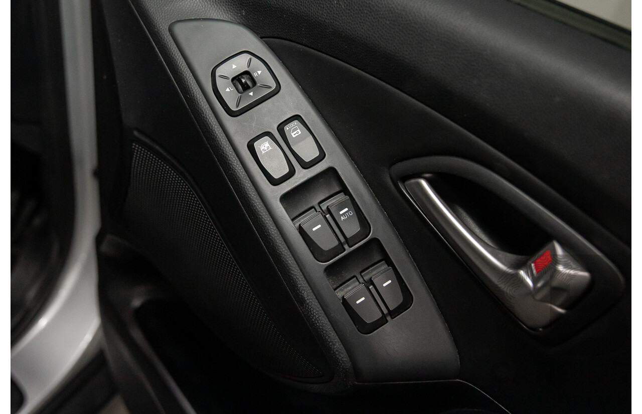 12/2012 Hyundai iX35 Elite (AWD) LM MY13 4d Wagon Sleek Silver Metallic 2.4L