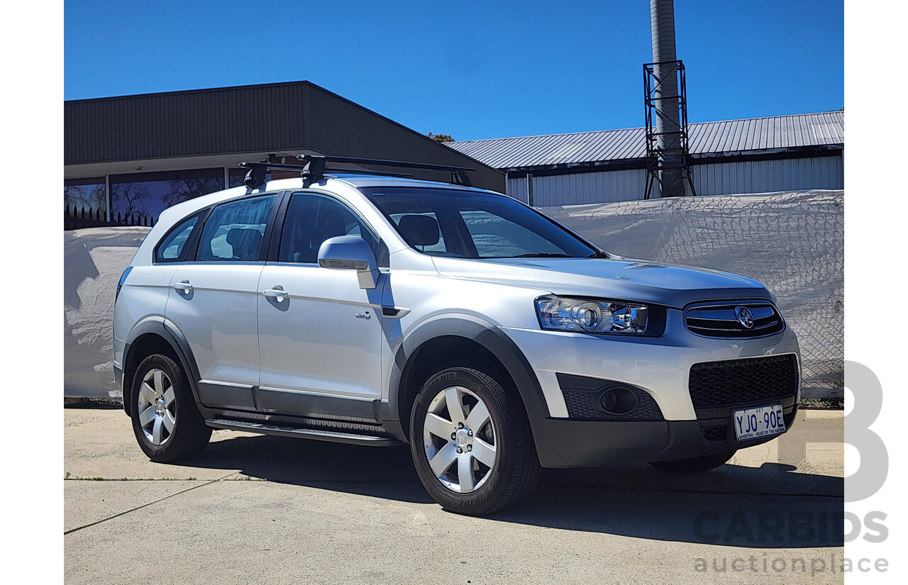 12/2013 Holden Captiva 7 SX (fwd) CG MY13 4d Wagon Silver 2.4L