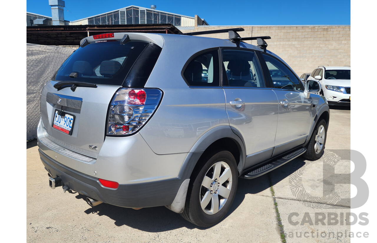 12/2013 Holden Captiva 7 SX (fwd) CG MY13 4d Wagon Silver 2.4L