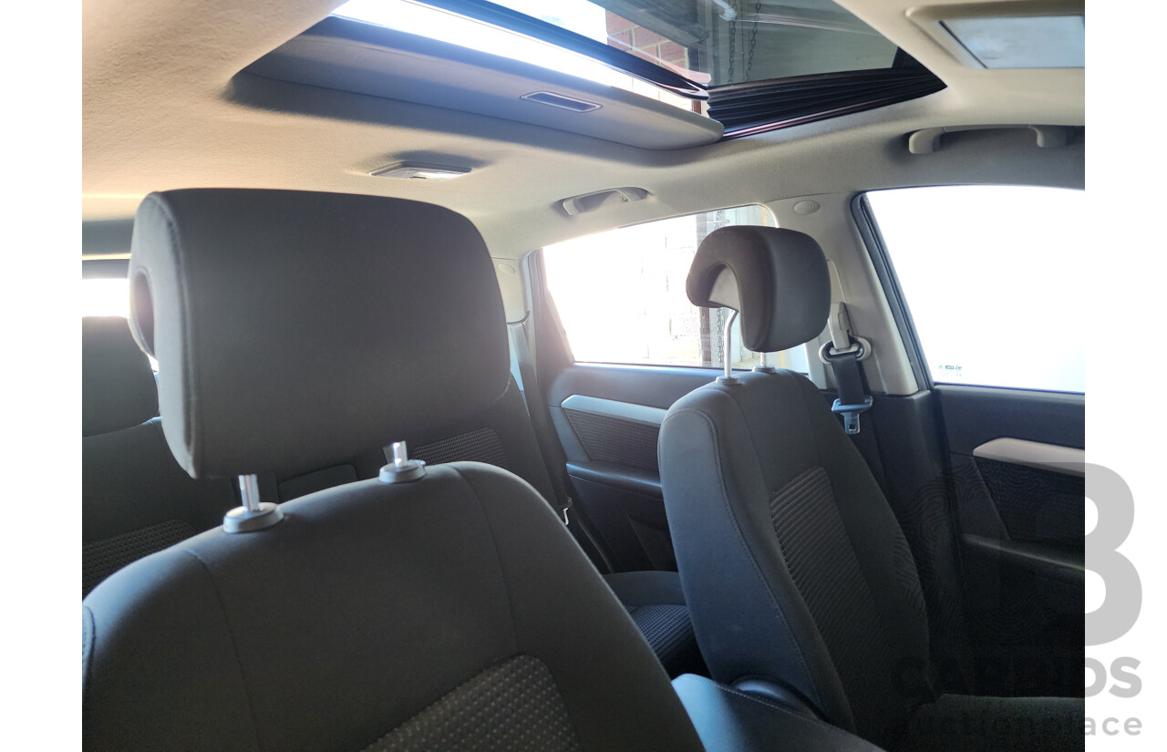 12/2013 Holden Captiva 7 SX (fwd) CG MY13 4d Wagon Silver 2.4L