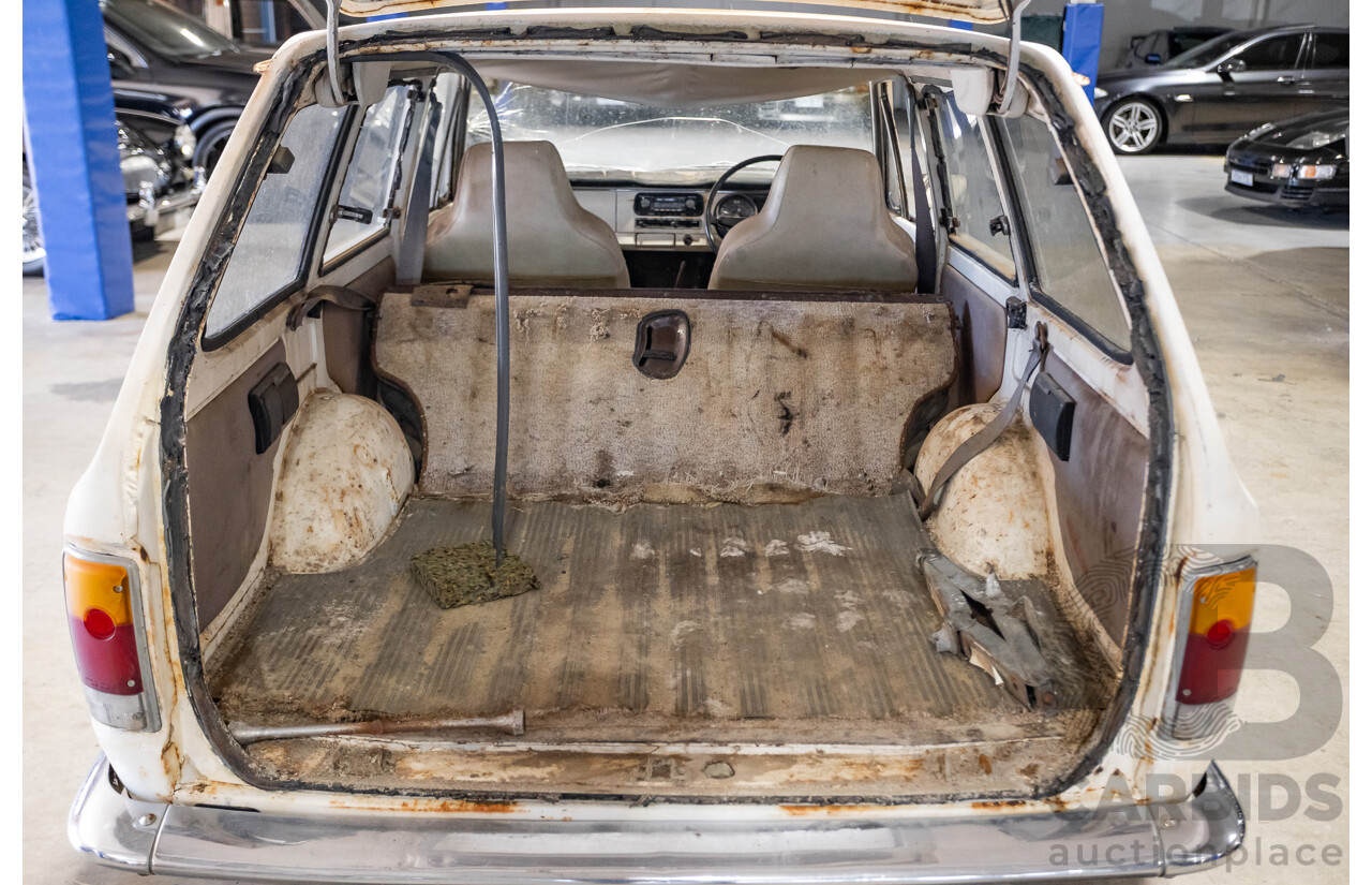 Circa 1969 Toyota Corolla KE16 2d Wagon White 1.1L