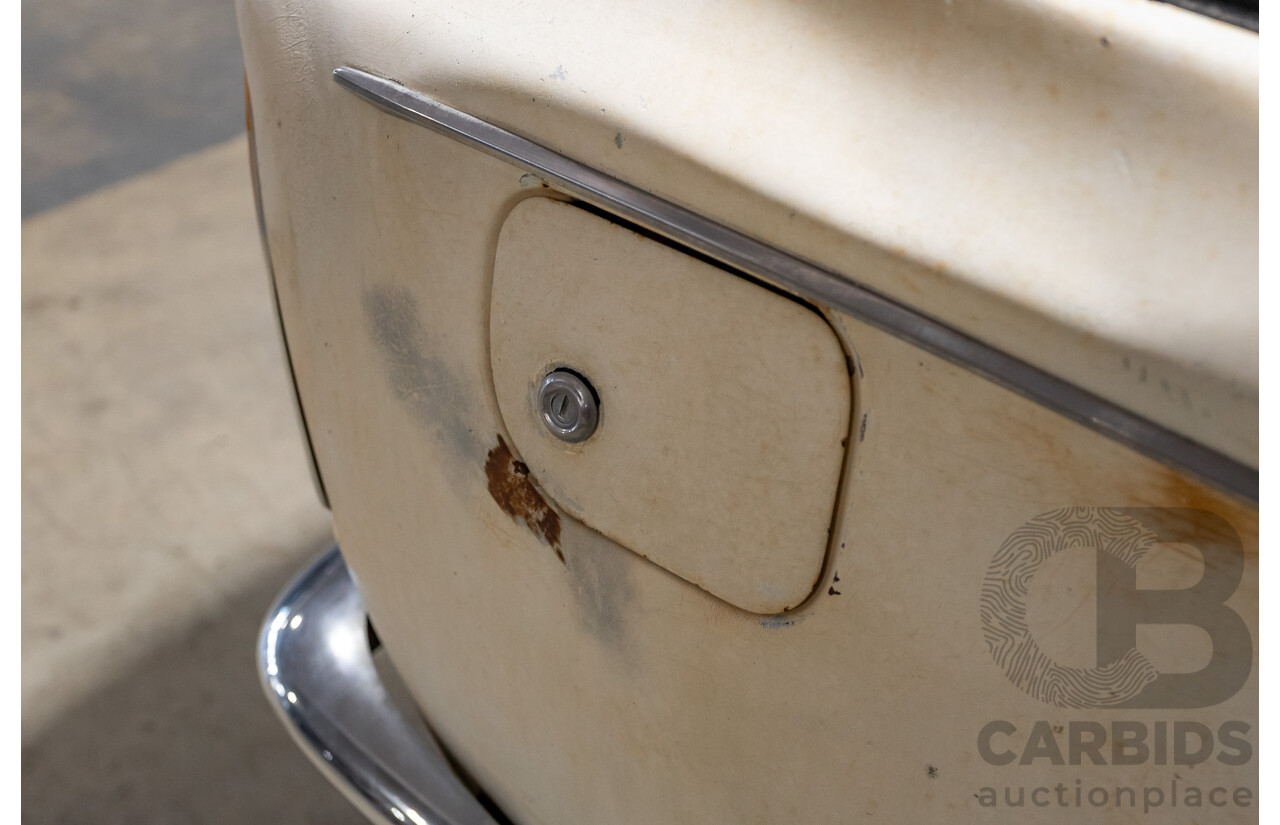 Circa 1969 Toyota Corolla KE16 2d Wagon White 1.1L