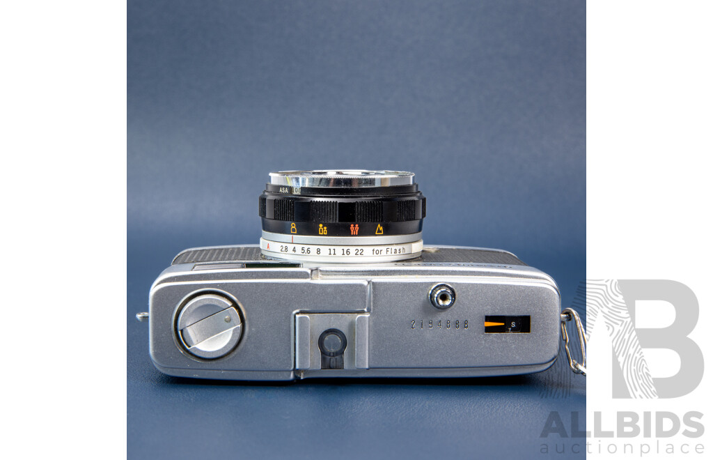 Olympus Trip 35 Compact 35mm Film Camera