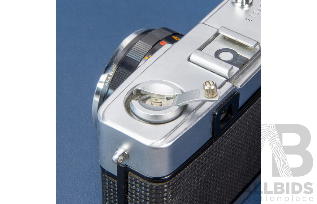 Olympus Trip 35 Compact 35mm Film Camera