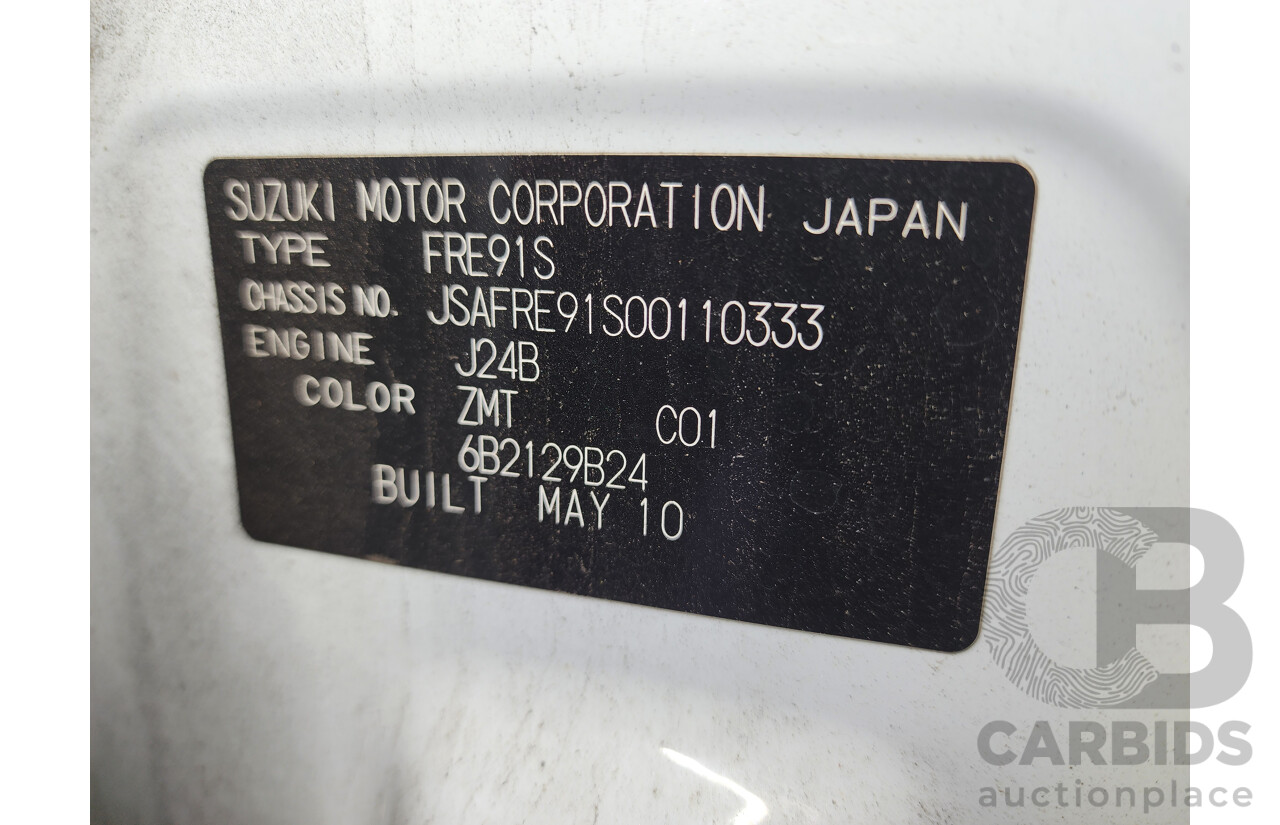 12/2010 Suzuki Kizashi XL FR 4d Sedan White 2.4L