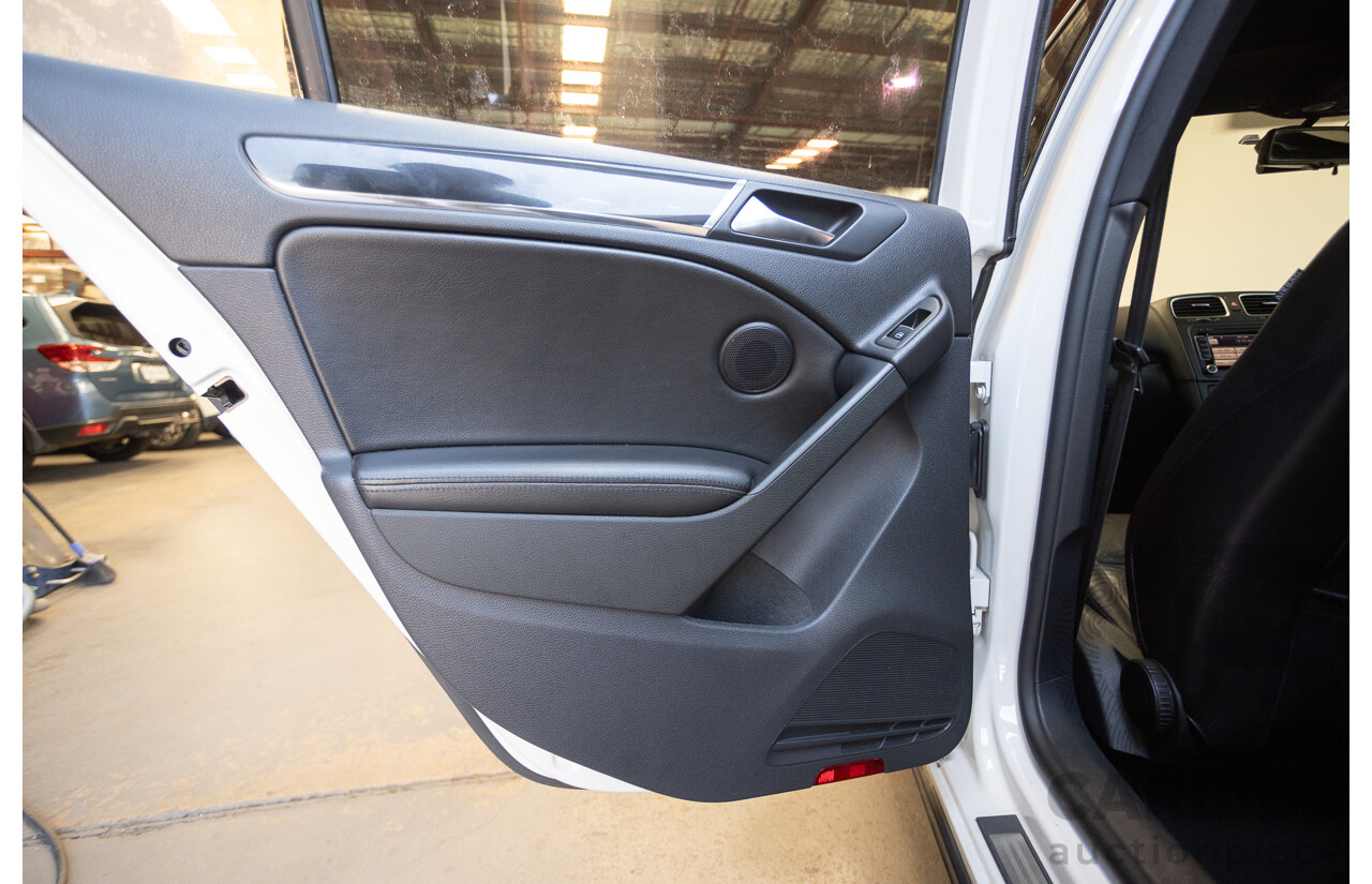 1/2013 Volkswagen Golf GTI 1K MY13 5D Hatchback White Turbo 2.0L