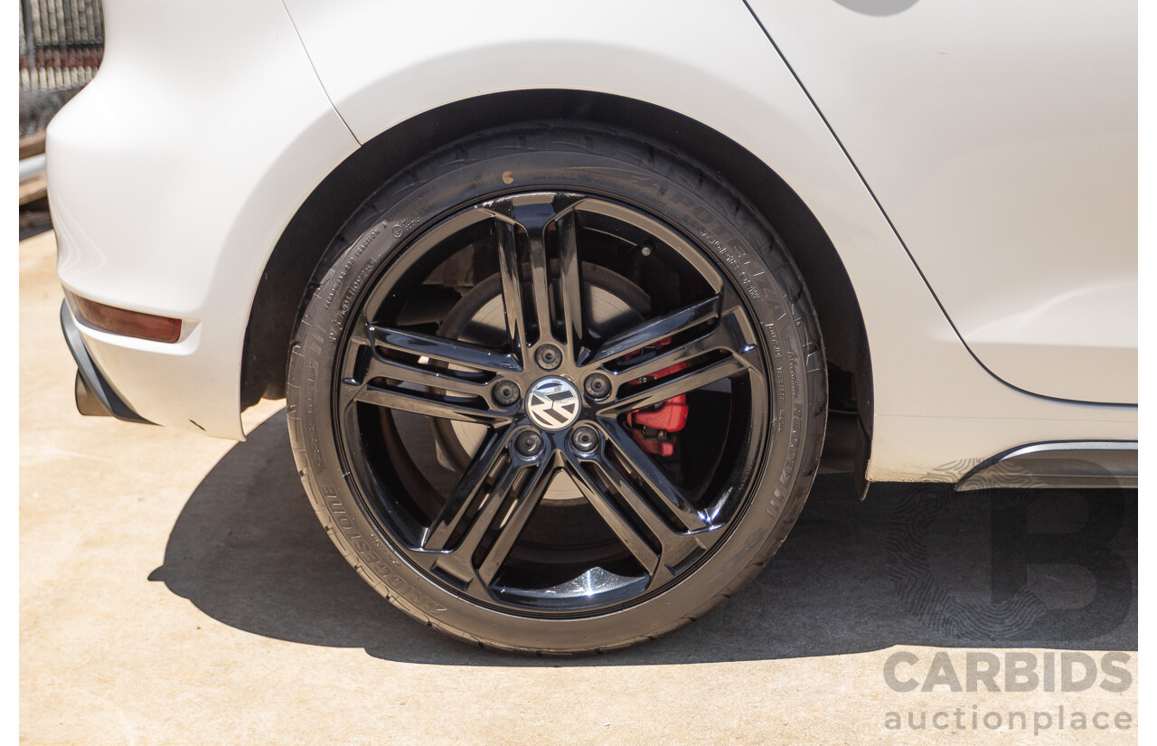 1/2013 Volkswagen Golf GTI 1K MY13 5D Hatchback White Turbo 2.0L