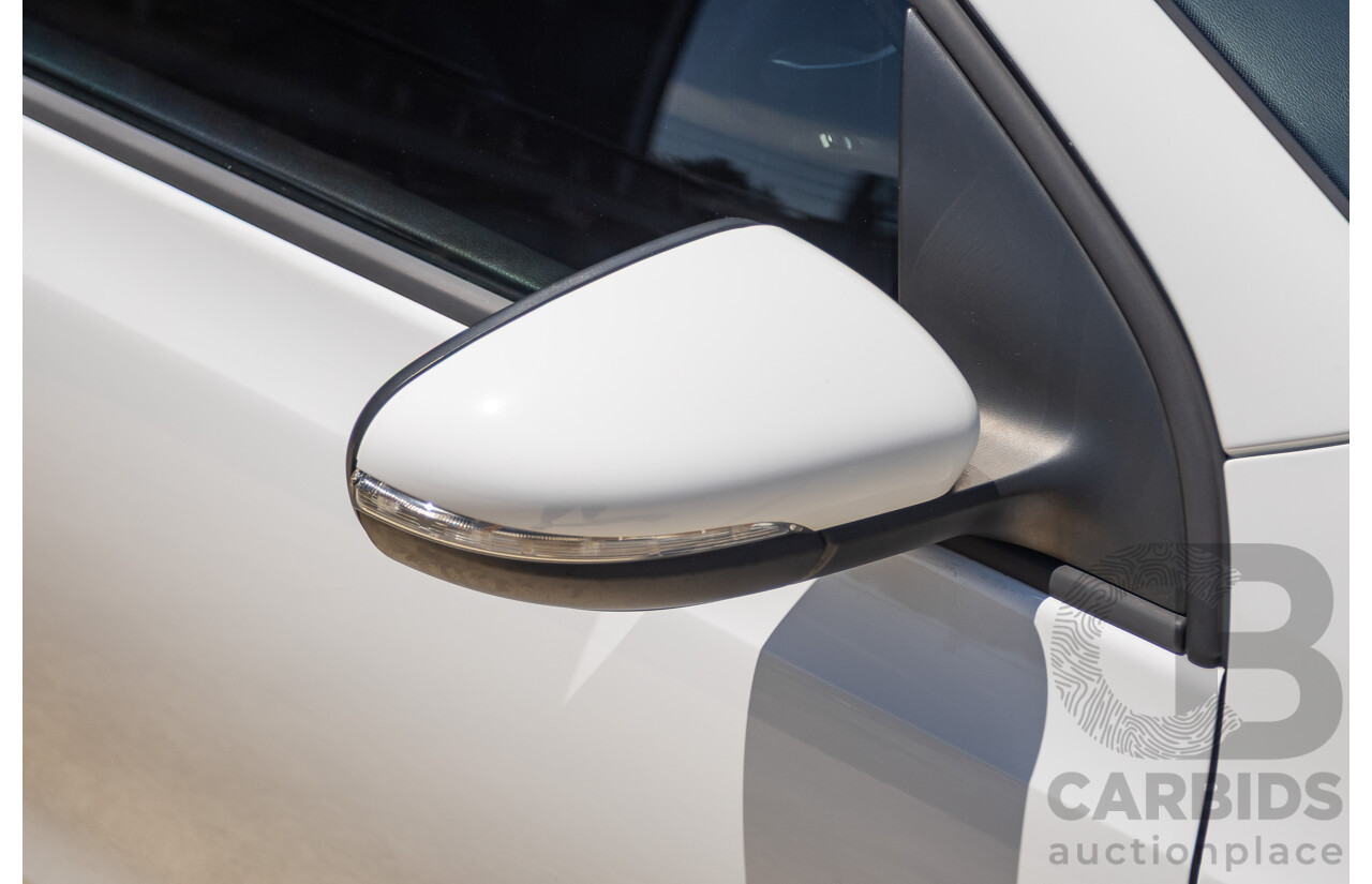 1/2013 Volkswagen Golf GTI 1K MY13 5D Hatchback White Turbo 2.0L