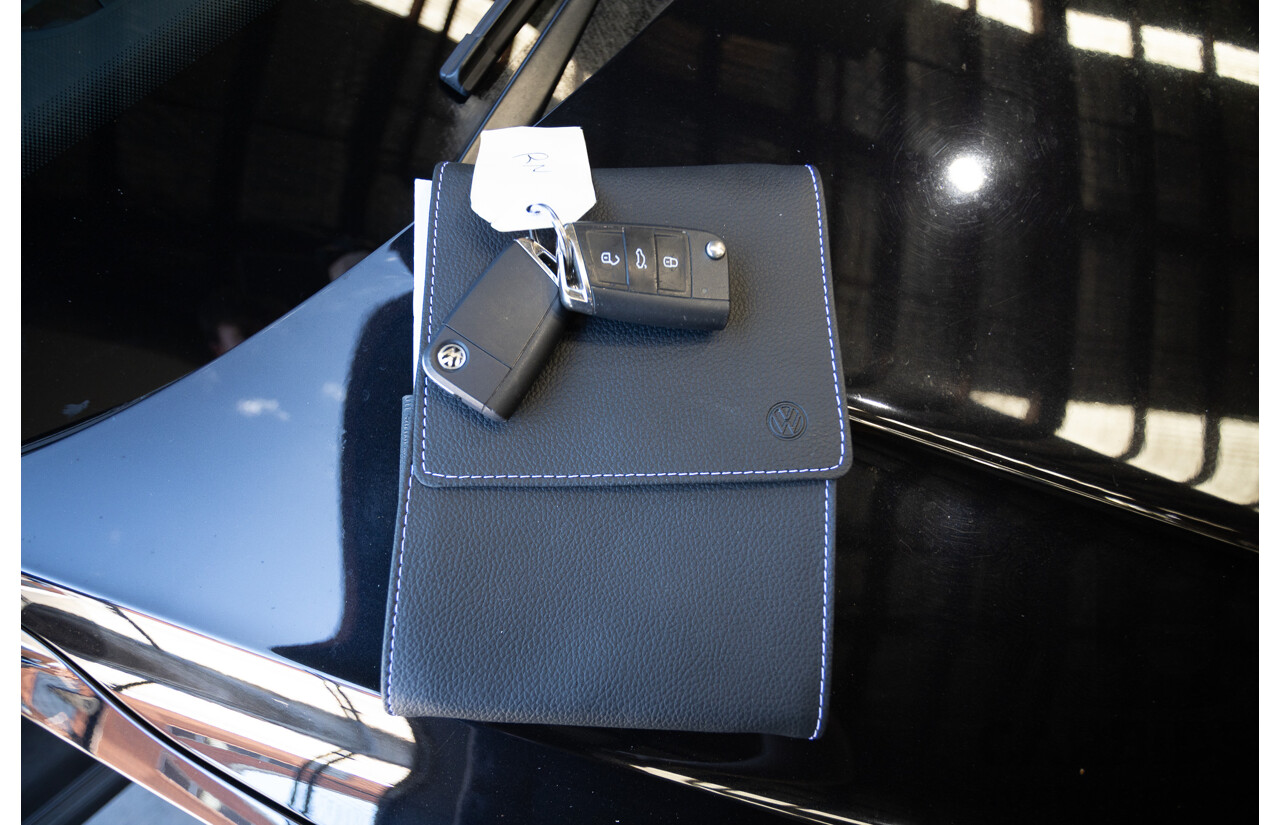 7/2019 Volkswagen Tiguan 132 TSI R-Line Edition (AWD) 5NA MY19 4D Wagon Deep Black Pearl Turbo 2.0L