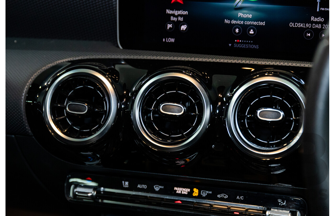 05/2019 Mercedes-Benz A250 (FWD) 177 MY19 5d Hatchback Mountain Grey Metallic Turbo 2.0L