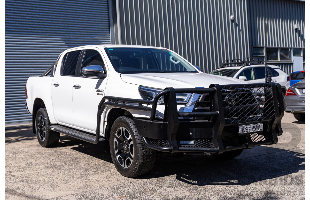 01/2022 Toyota Hilux SR5 (4x4) GUN126R Double Cab P/Up Super White Turbo Diesel 2.8L