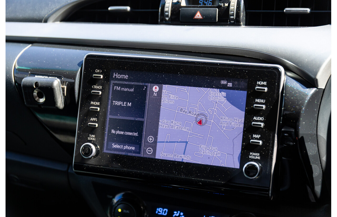 01/2022 Toyota Hilux SR5 (4x4) GUN126R Double Cab P/Up Super White Turbo Diesel 2.8L