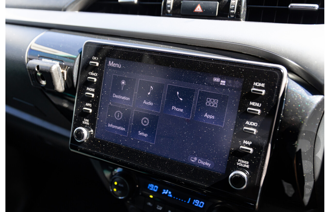 01/2022 Toyota Hilux SR5 (4x4) GUN126R Double Cab P/Up Super White Turbo Diesel 2.8L