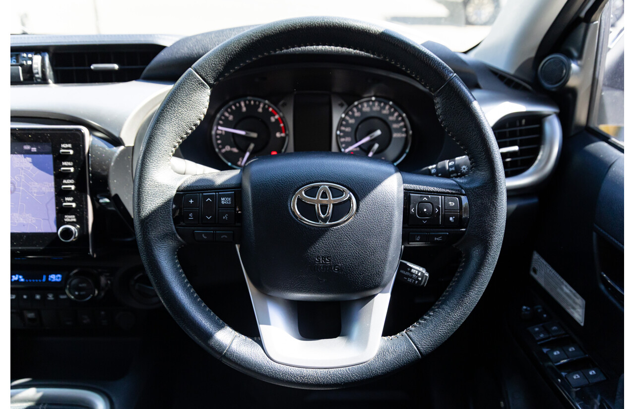 01/2022 Toyota Hilux SR5 (4x4) GUN126R Double Cab P/Up Super White Turbo Diesel 2.8L