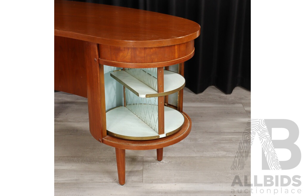 Vintage Danish Kidney-Shaped Teak Desk with Bar, by Feldballes Mobelfabrik, Attributed to Kai Kristiansen, 1950s
