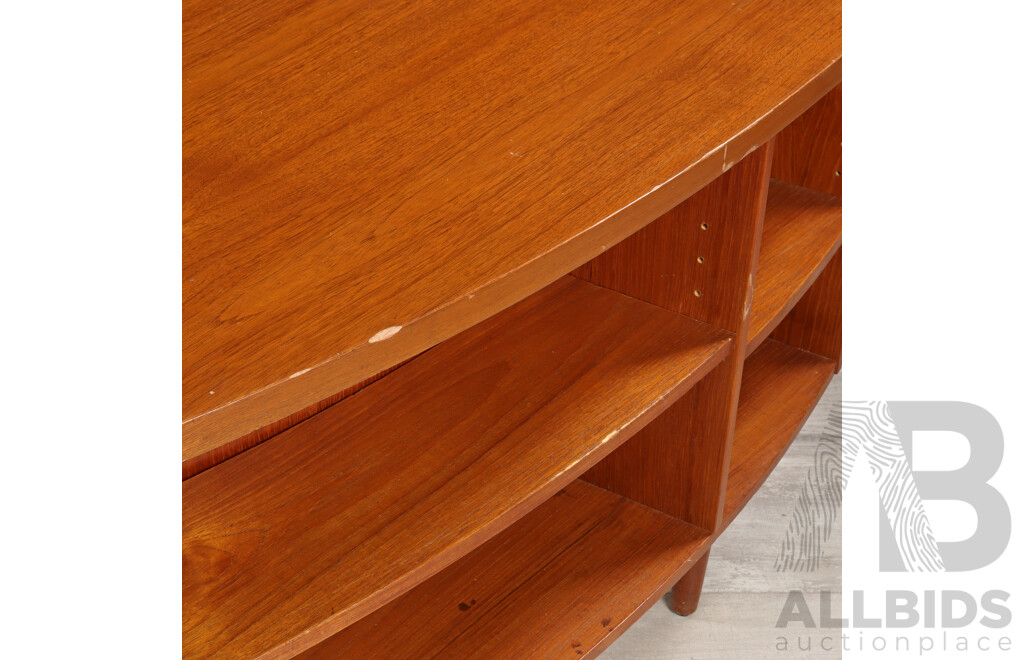 Vintage Danish Kidney-Shaped Teak Desk with Bar, by Feldballes Mobelfabrik, Attributed to Kai Kristiansen, 1950s