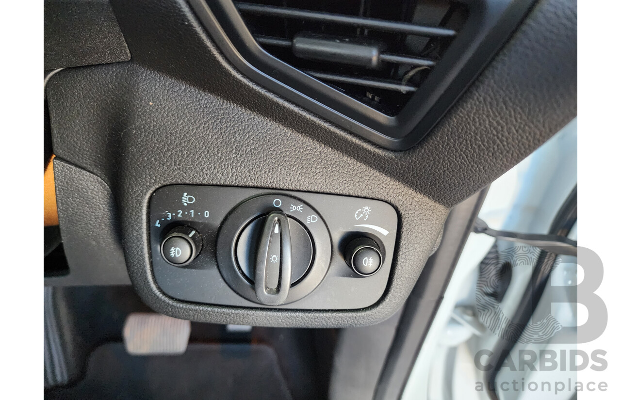 4/2015 Ford Kuga Ambiente (fwd) TF MK 2 4d Wagon White 1.5L