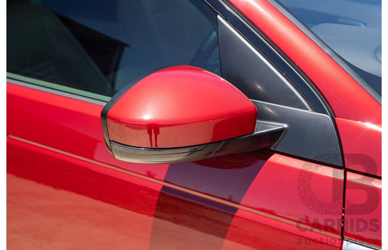 11/2016 Land Rover Discovery Sport TD4 180 HSE Luxury (AWD) LC MY17 4D Wagon Firenze Red Metallic Turbo Diesel 2.0L