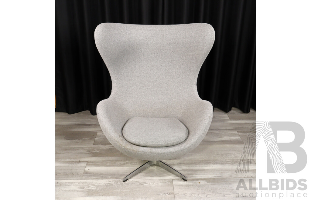 Replica Arne Jacobsen Egg Chair