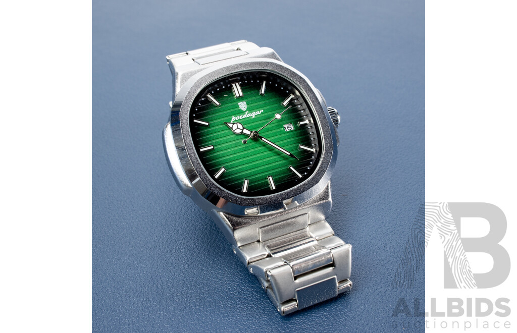 Poedagar Mens Wristwatch with Silver Green Dial and Extra Links