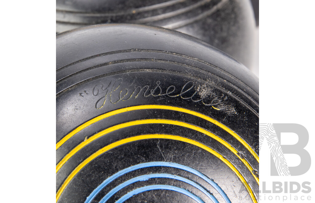Vintage Boxed Set of Four Henselite Super Grip Lawn Bowls