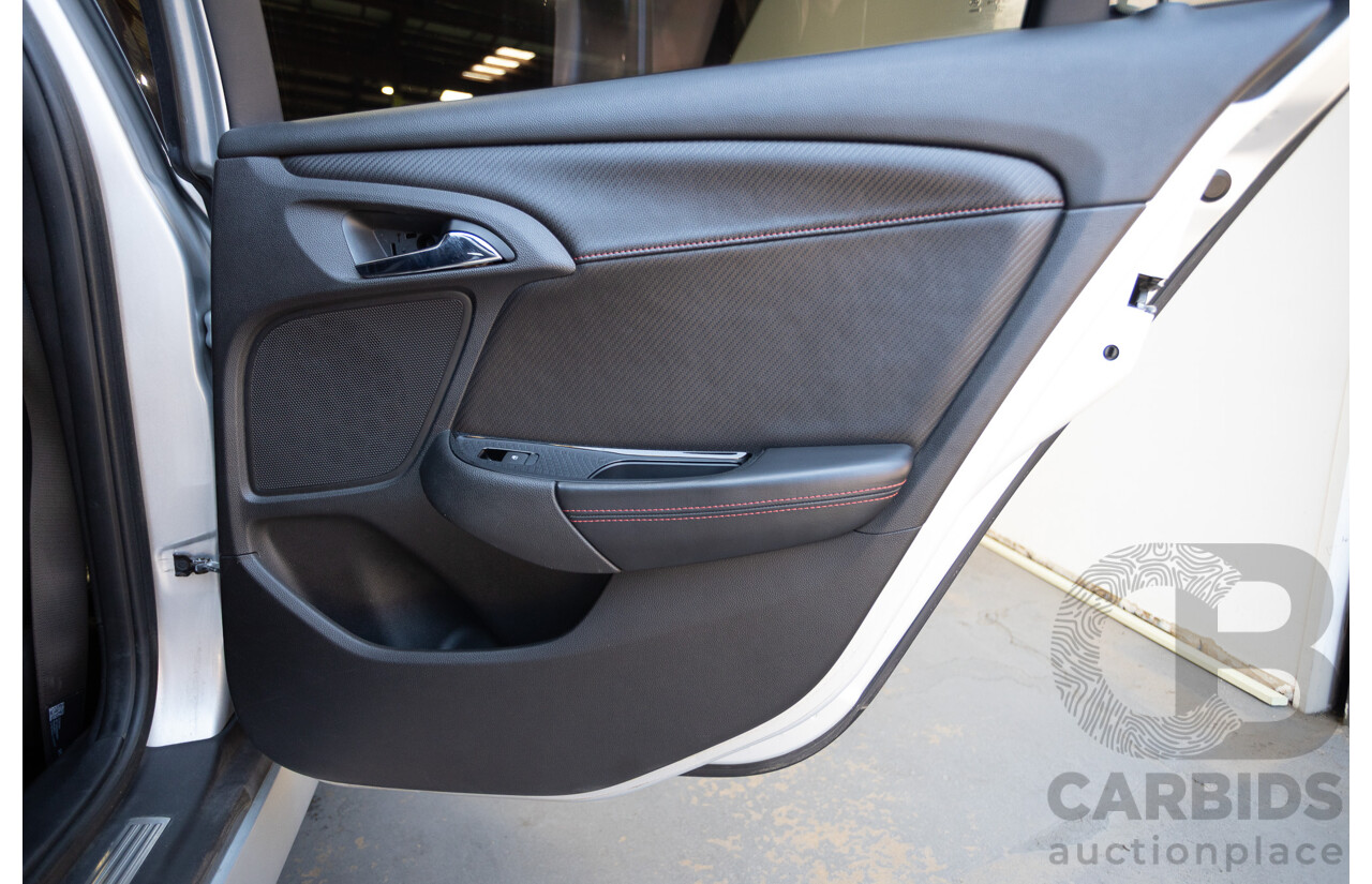 8/2016 Holden Commodore SV6 Black Edition VFII MY16 4D Sportwagon Nitrate Silver V6 3.6L