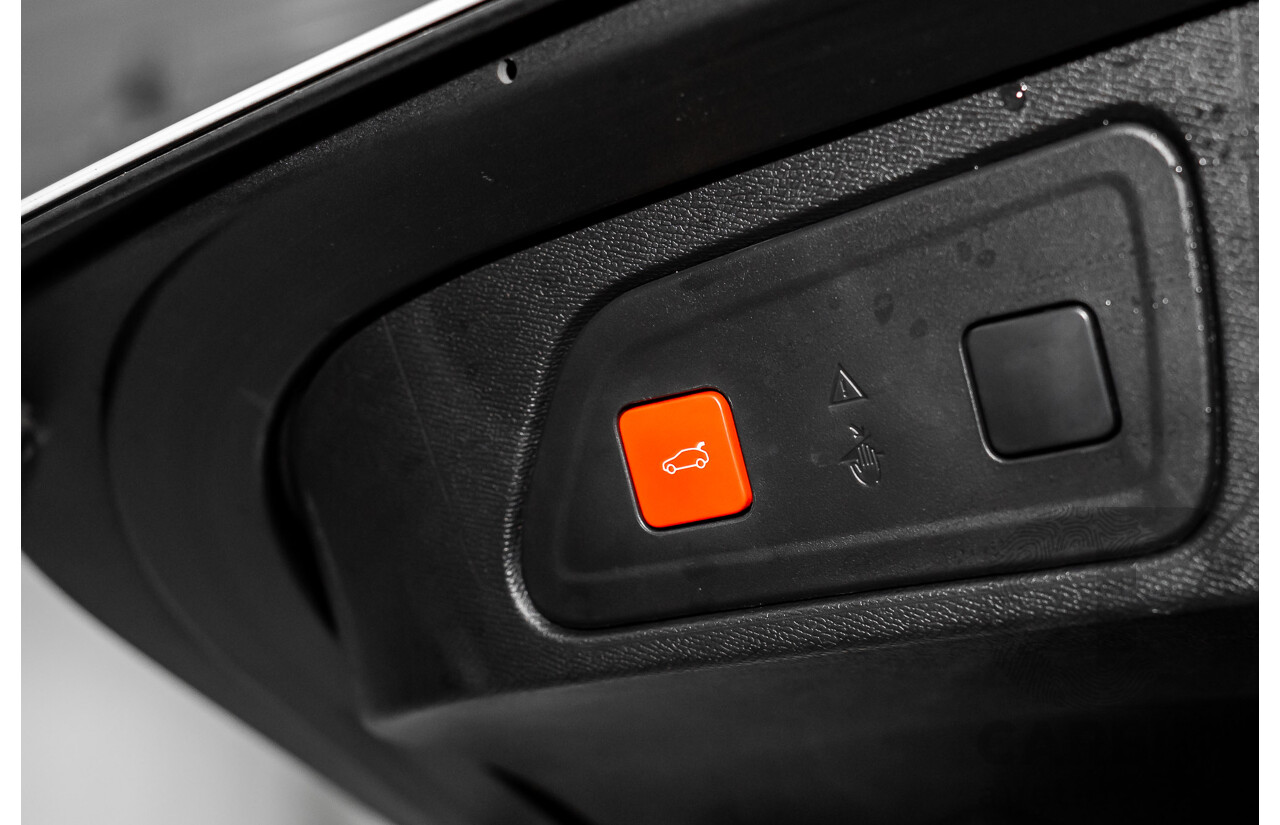 04/2023 Citroen C5 Aircross Sport 1.6 THP 133 (FWD) C84 MY23 5d Wagon Pearl White Turbo 1.6L