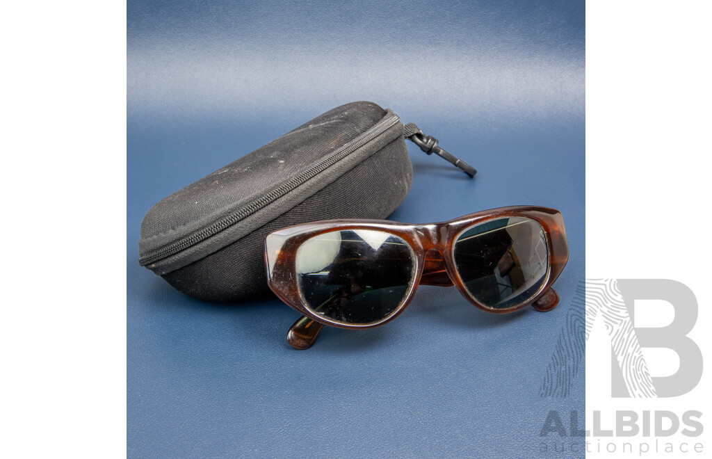 Pair of Vintage B&L Ray-Ban Tortoise Shell W1954 Fugitive Sunglasses