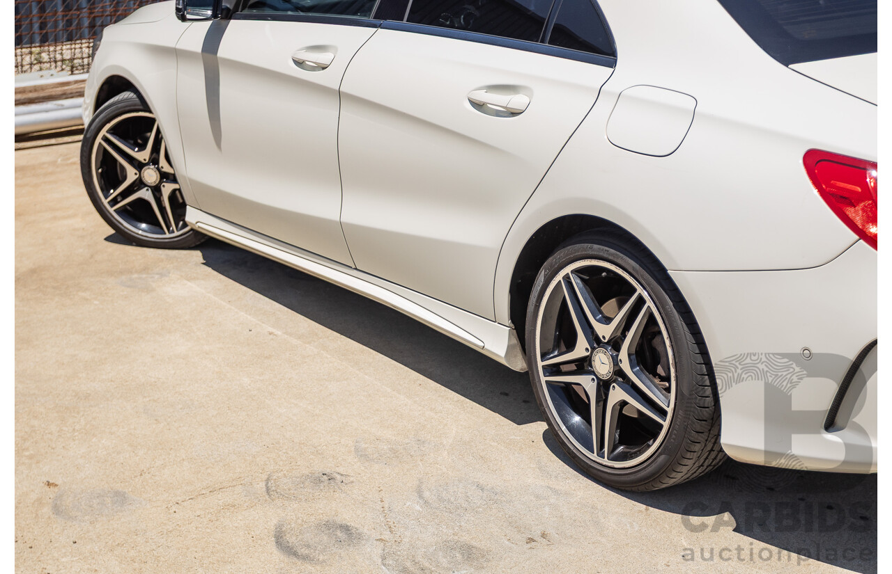 10/2014 Mercedes-Benz CLA200 117 4D Coupe Calcite White Turbo 1.6L