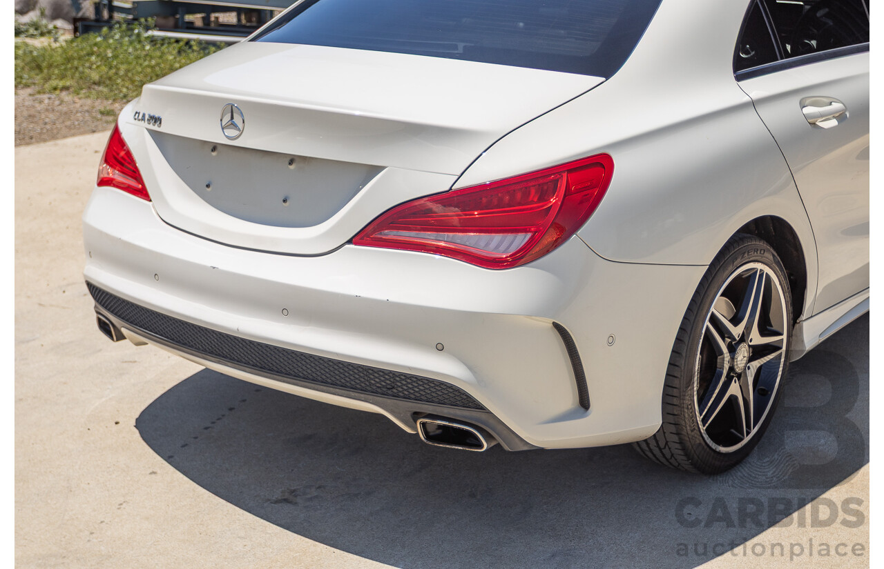10/2014 Mercedes-Benz CLA200 117 4D Coupe Calcite White Turbo 1.6L
