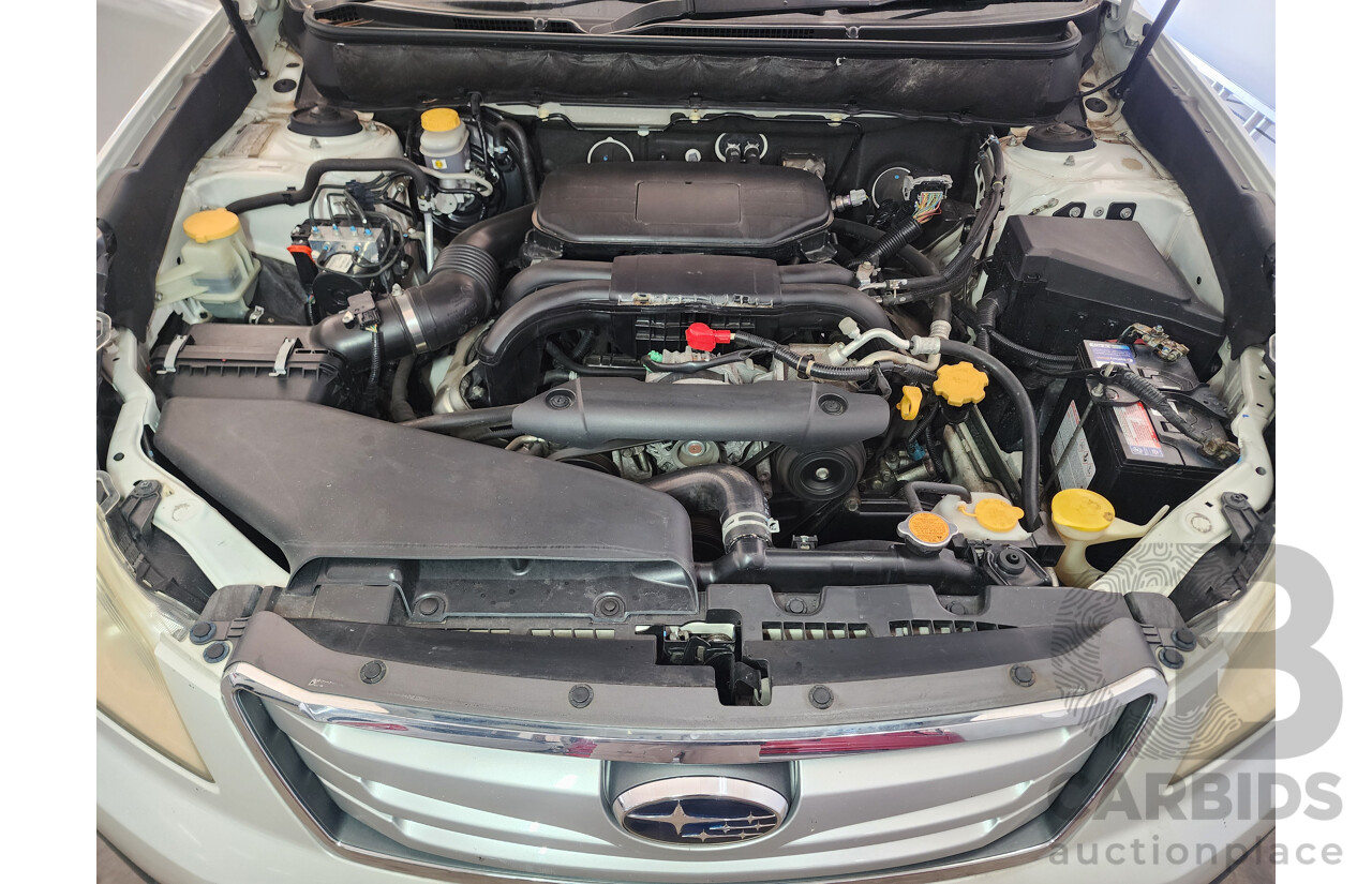 7/2010 Subaru Outback 2.5i MY10 4d Wagon White 2.5L