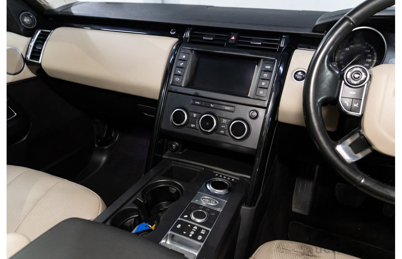 07/2017 Land Rover Discovery TD4 SE (4WD) MY17 4d Wagon Loire Blue Metallic Turbo Diesel 2.0L