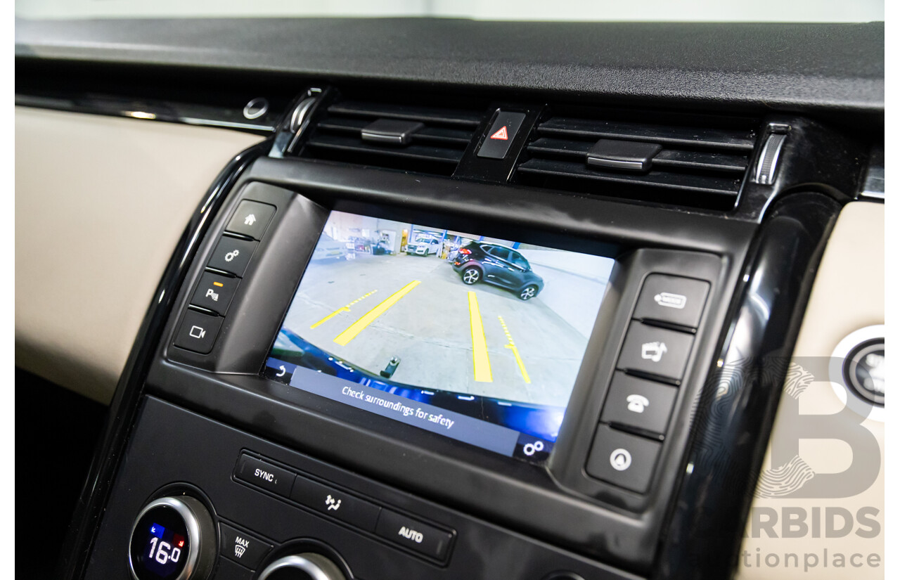 07/2017 Land Rover Discovery TD4 SE (4WD) MY17 4d Wagon Loire Blue Metallic Turbo Diesel 2.0L