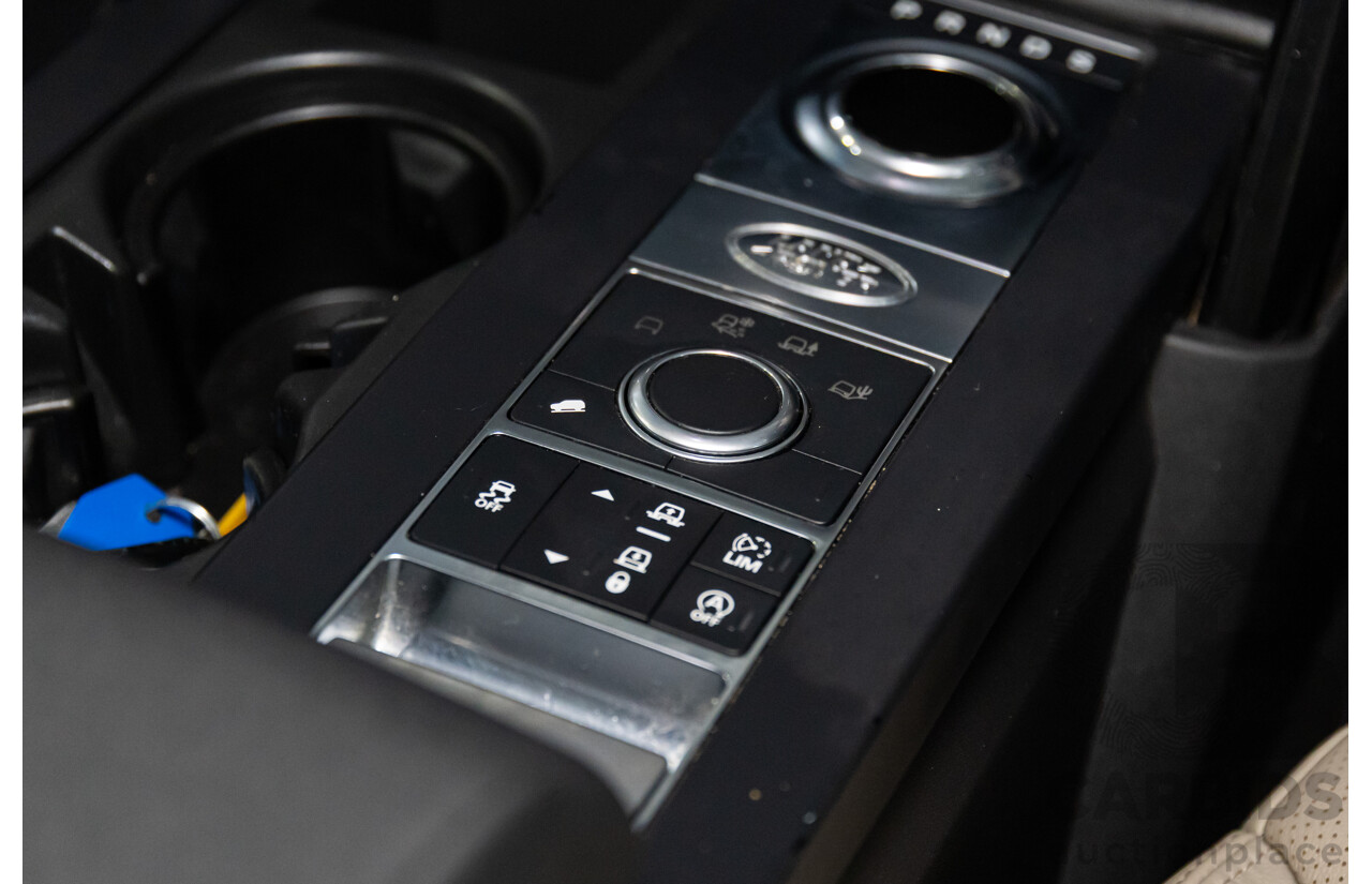 07/2017 Land Rover Discovery TD4 SE (4WD) MY17 4d Wagon Loire Blue Metallic Turbo Diesel 2.0L