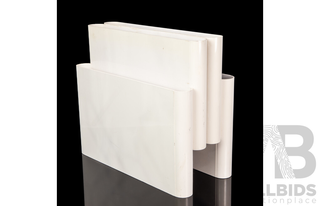 White Lucite Magazine Rack by Giotto Stoppino for Kartell
