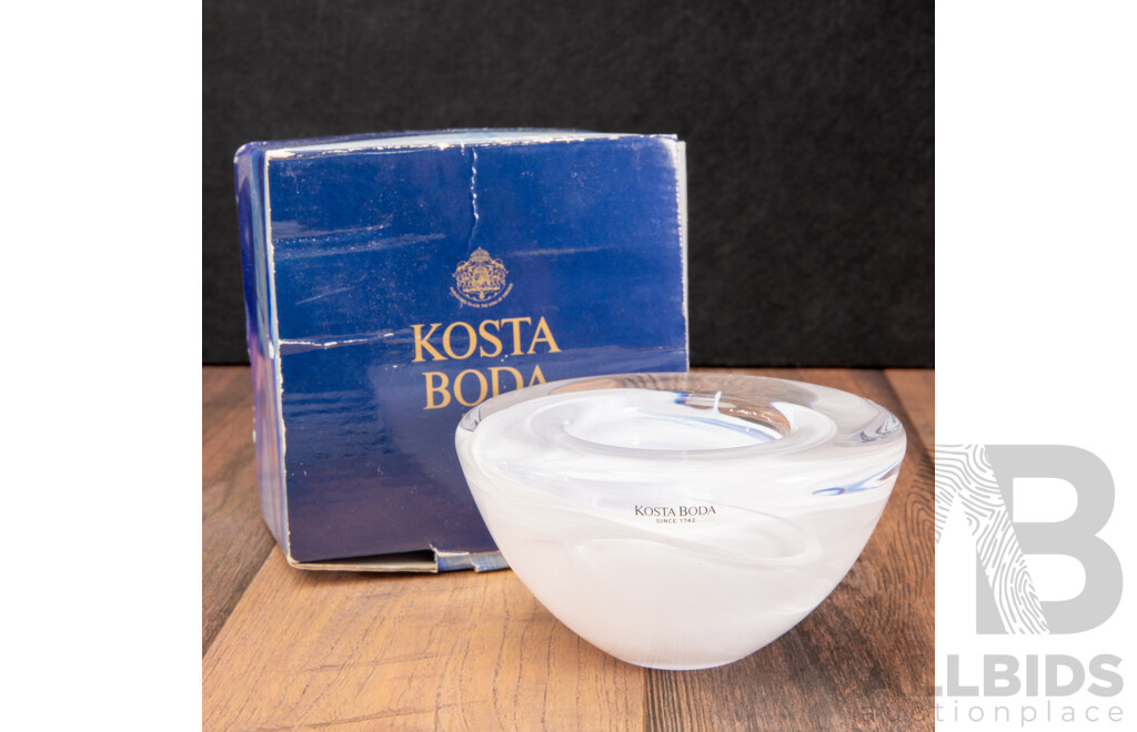 Atoll Art Glass Dish by Anna Ehrner for Kosta Boda