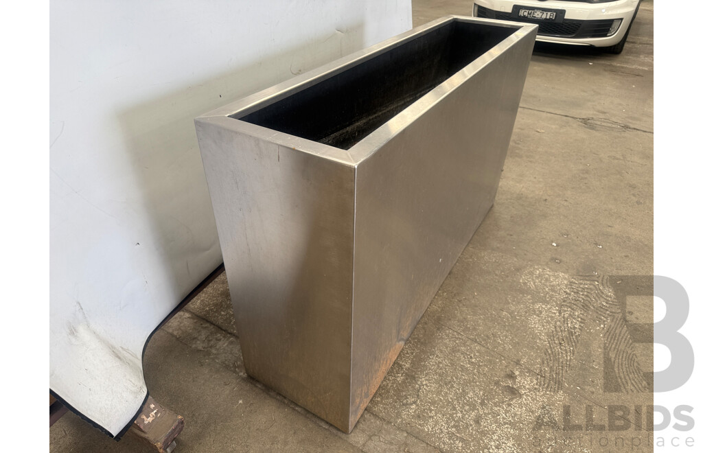 2x Medium & Large Stainless Steel Plnater Boxes