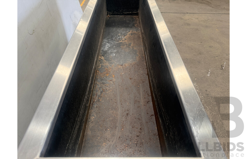 2x Medium & Large Stainless Steel Plnater Boxes