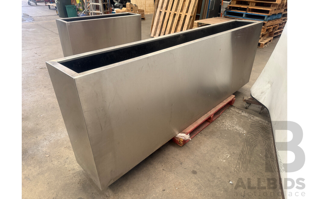 2x Medium & Large Stainless Steel Plnater Boxes
