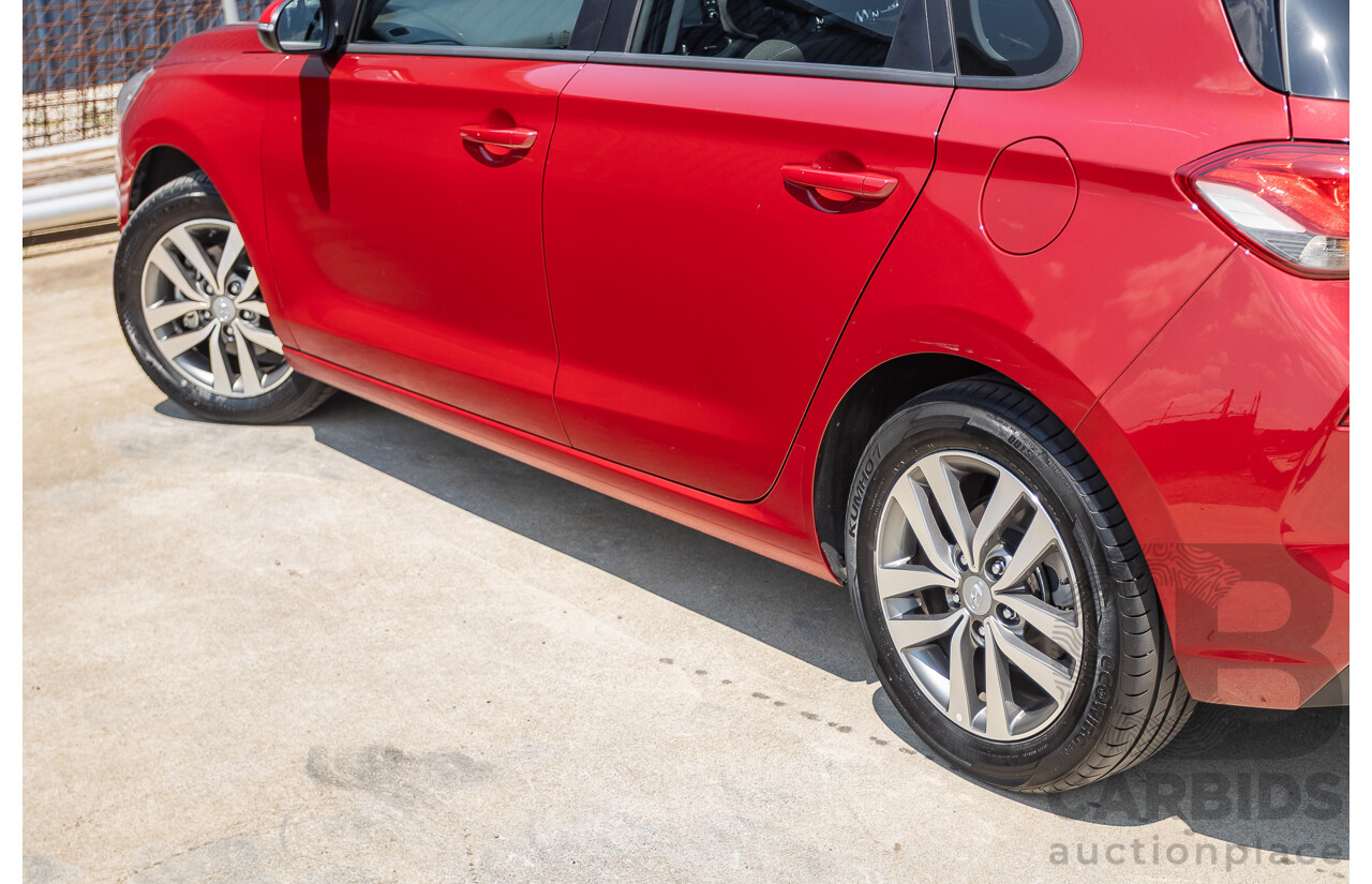 01/2018 Hyundai I30 Active PD 4D Hatchback Red 2.0L