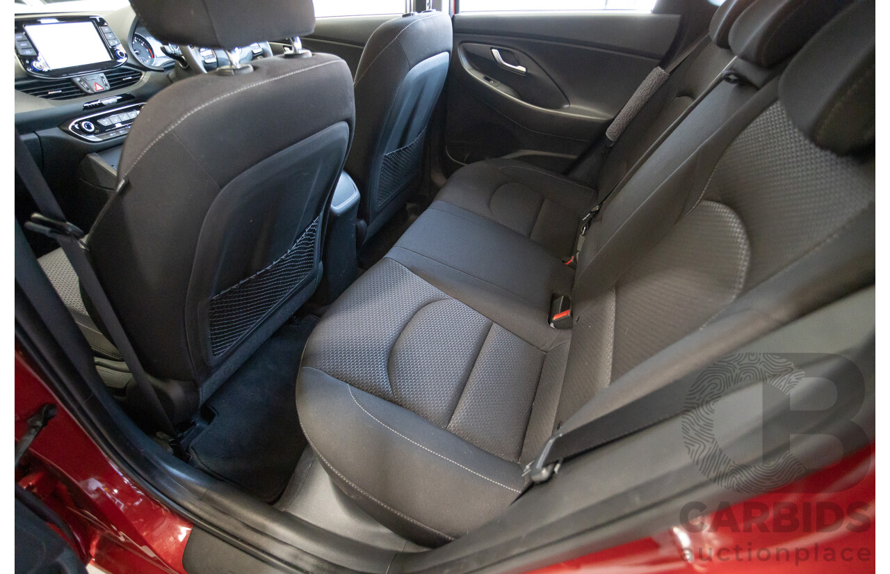 01/2018 Hyundai I30 Active PD 4D Hatchback Red 2.0L